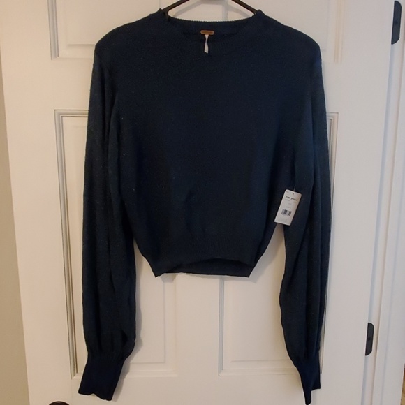 Free People Sweaters - Free People Crop Sweater Free People Sweaters - Free People Crop Sweater